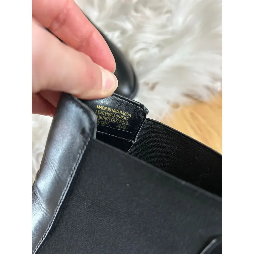 Michael kors black leather booties size 8.5 with charms in the back stylish mode - Picture 7 of 9